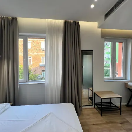 Enzo -central Blloku Hotel *