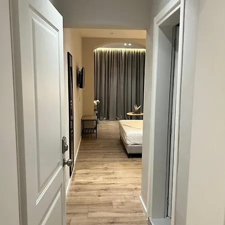 Hotel Enzo & Blloku *