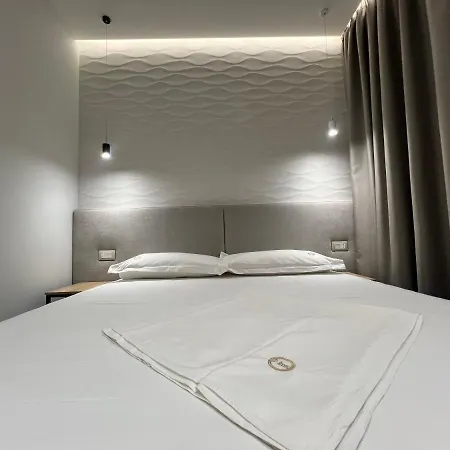 Enzo -central Blloku *