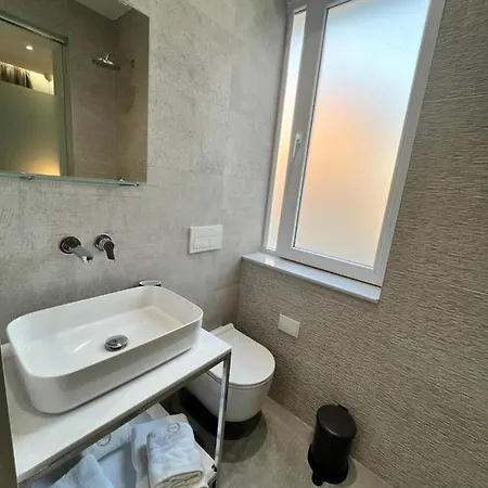 Hotel Enzo -central Blloku *