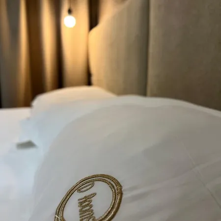 Enzo -central Blloku Hotel *