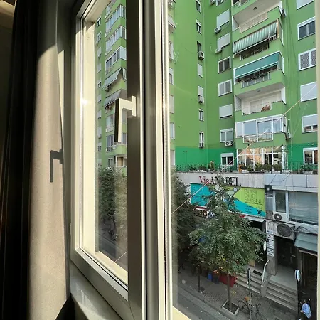 Enzo -central Blloku