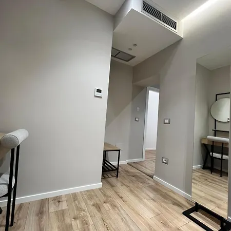 Enzo -central Blloku *