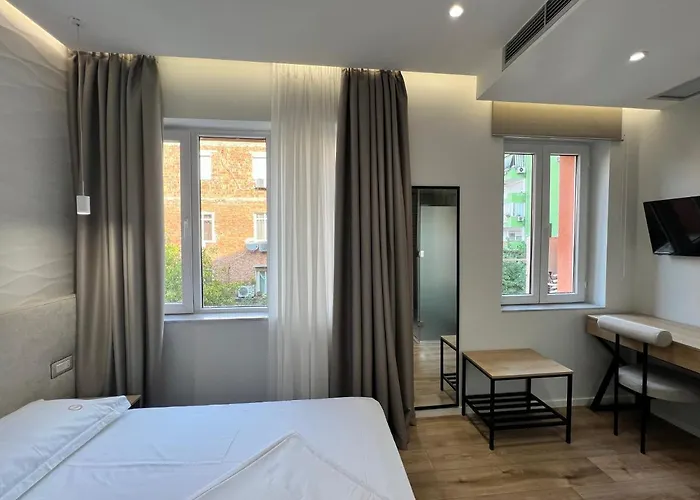 Enzo -central Blloku Hotel *