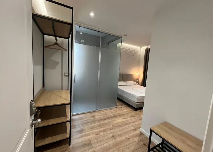 Enzo -central Blloku Hotel *