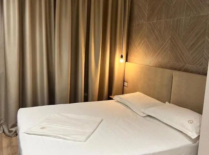 Hotel Enzo -central Blloku *