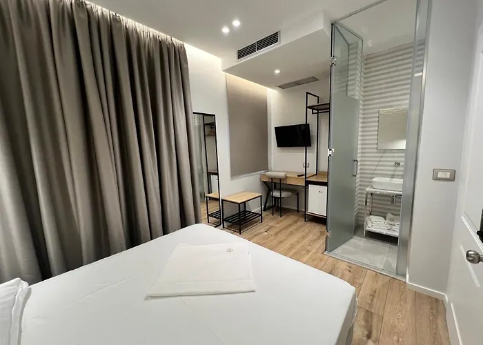 Hotel Enzo Blloku Tirana